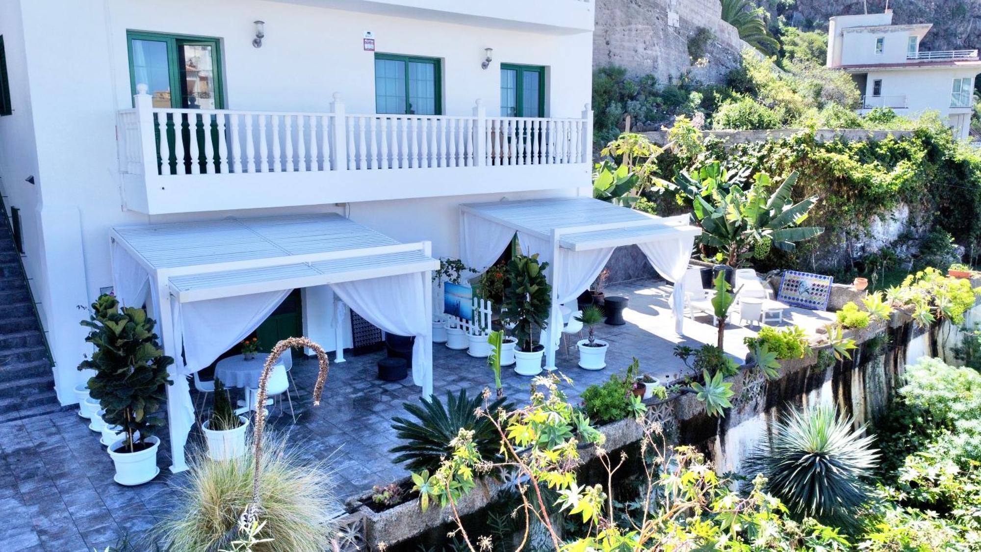Apartment Barandas *